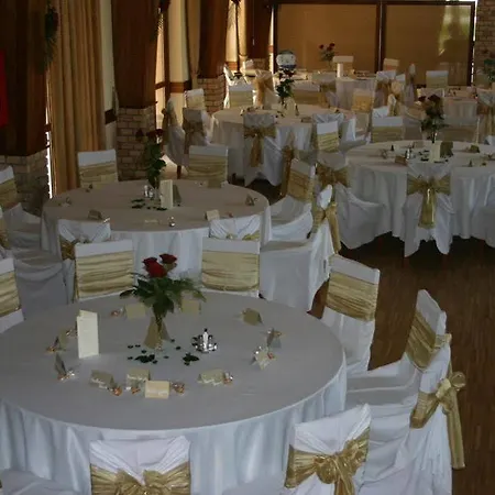 Szálloda Faluközpont 3*