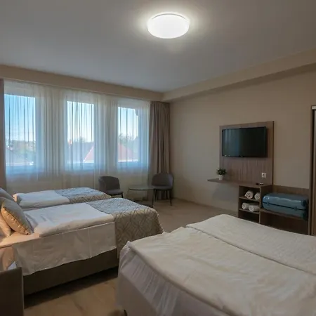 Faluközpont Újhartyán